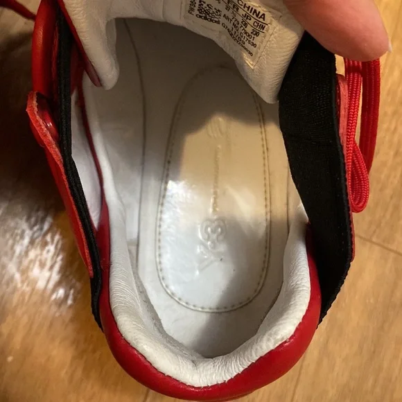 Adidas colab Y-3 × Yohji Yamamoto. In EUC! Men’s 5/Women’s 7. - Picture 10 of 10